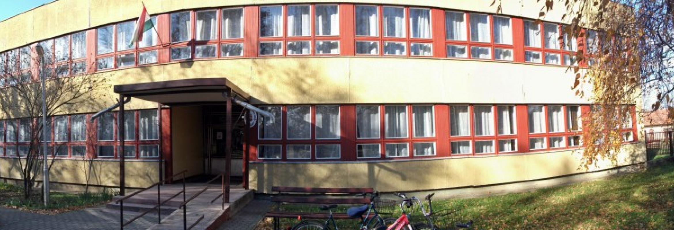 Nagyszénási Czabán Samu Általános Iskola